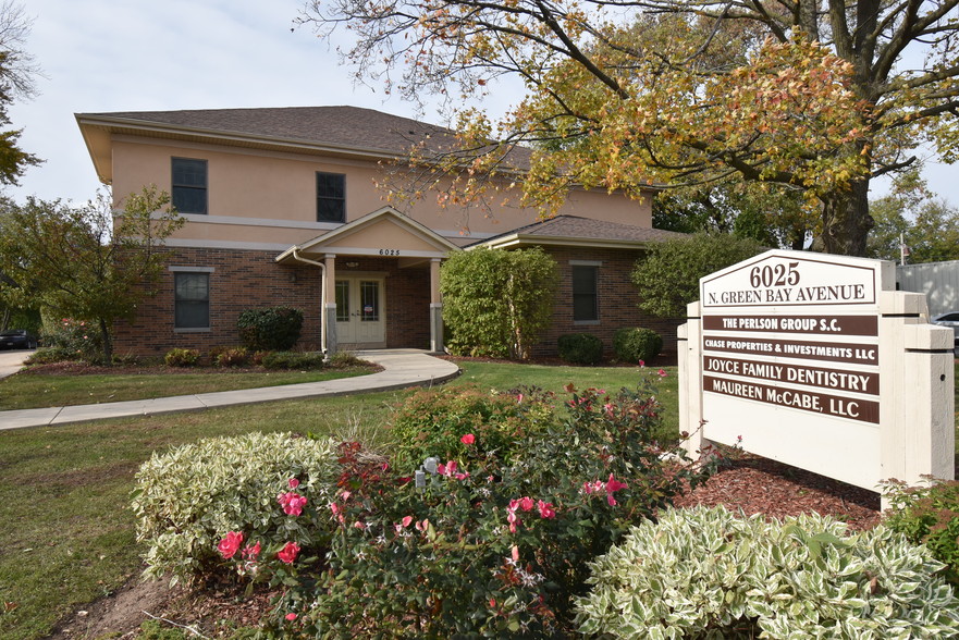 6025 N Green Bay Ave, Glendale, WI for sale - Building Photo - Image 1 of 1