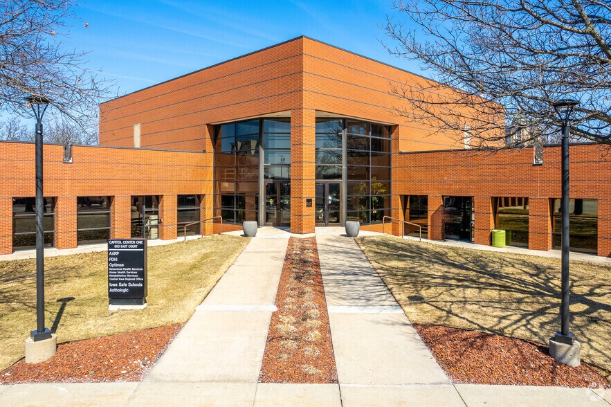 600 E Court Ave, Des Moines, IA à louer - Photo du bâtiment - Image 3 de 8