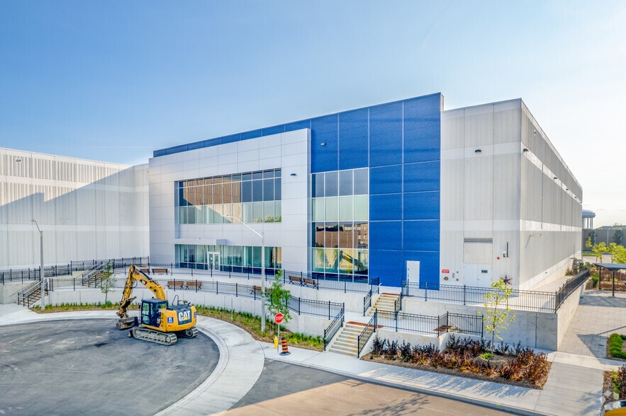 121 Thirtieth St, Toronto, ON for sale - Building Photo - Image 1 of 1