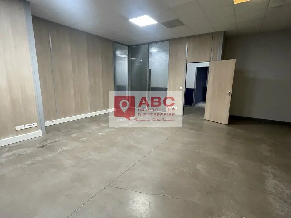 Office in Montpellier for lease Building Photo- Image 1 of 9