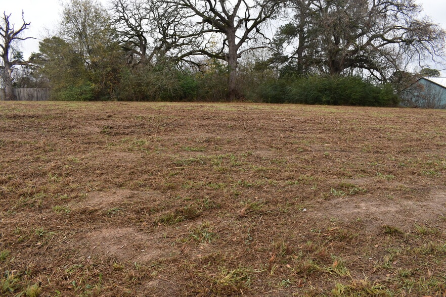 2200 S Royall St, Palestine, TX for sale - Building Photo - Image 2 of 11