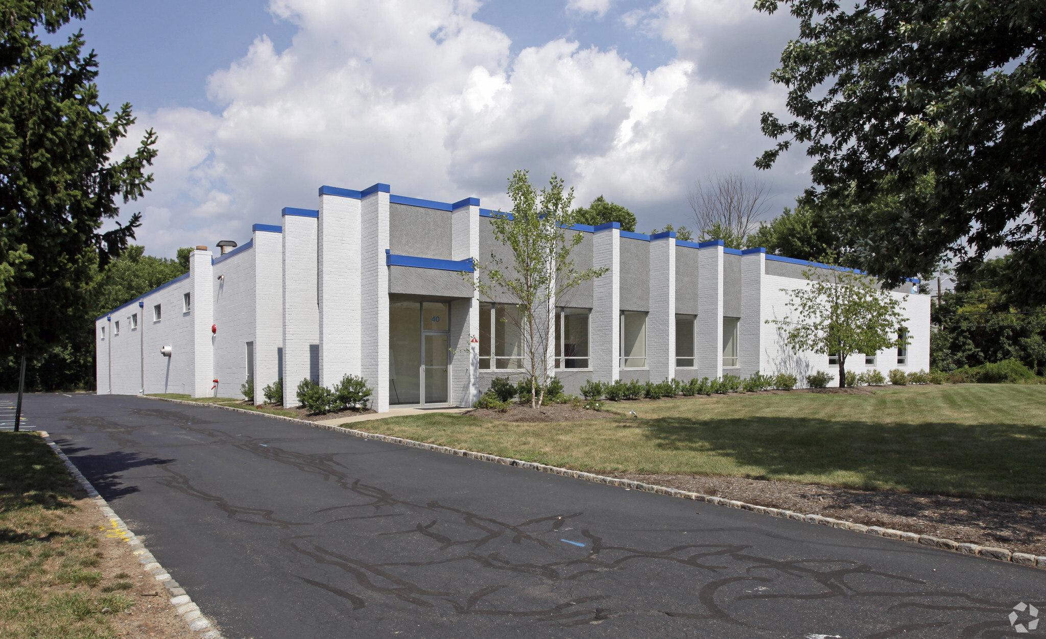 40 Fairfield Pl, West Caldwell, NJ for lease Building Photo- Image 1 of 26