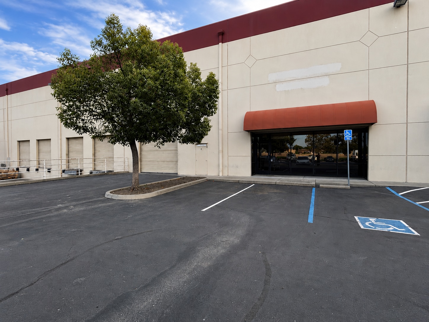 900 Business Park Dr, Dixon, CA for lease Building Photo- Image 1 of 7