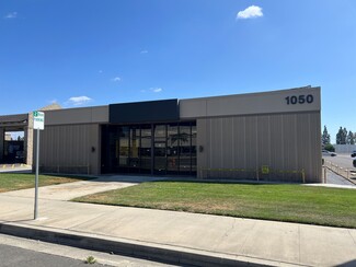 Plus de détails pour 1050 W Katella Ave, Orange, CA - Industriel à louer