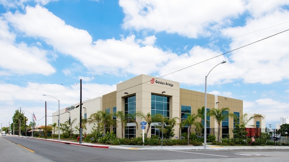 727-733 9th Ave, City Of Industry, CA for lease - Building Photo - Image 3 of 4