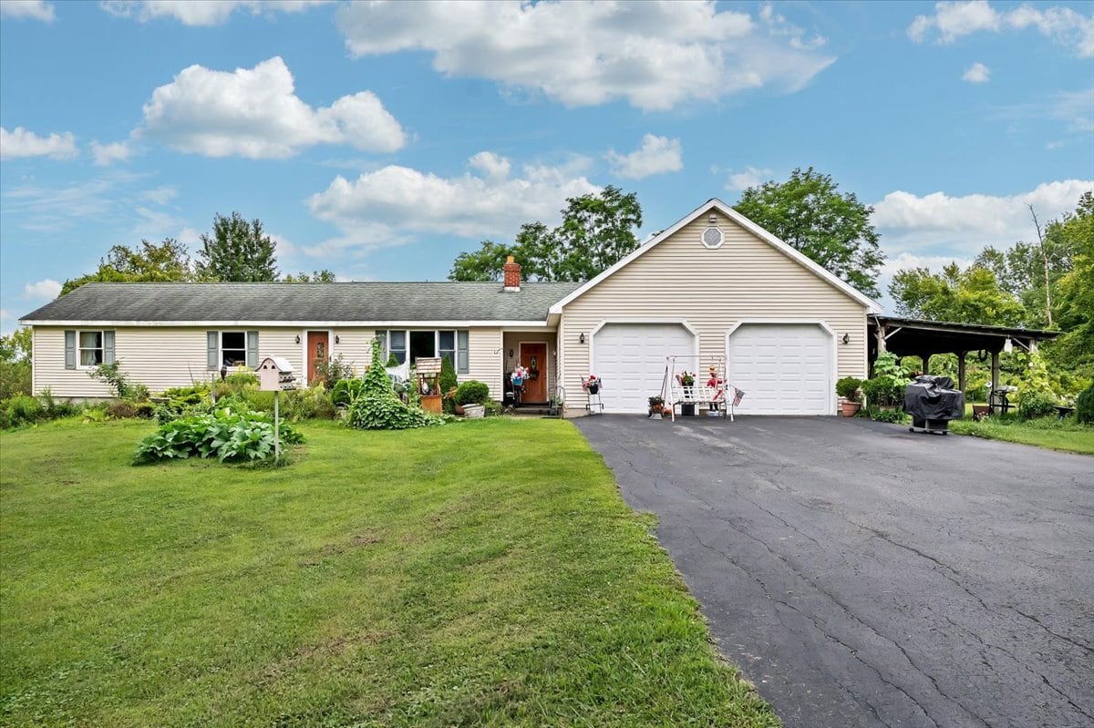 164 Lepper Rd, Fort Johnson, NY for sale Primary Photo- Image 1 of 18