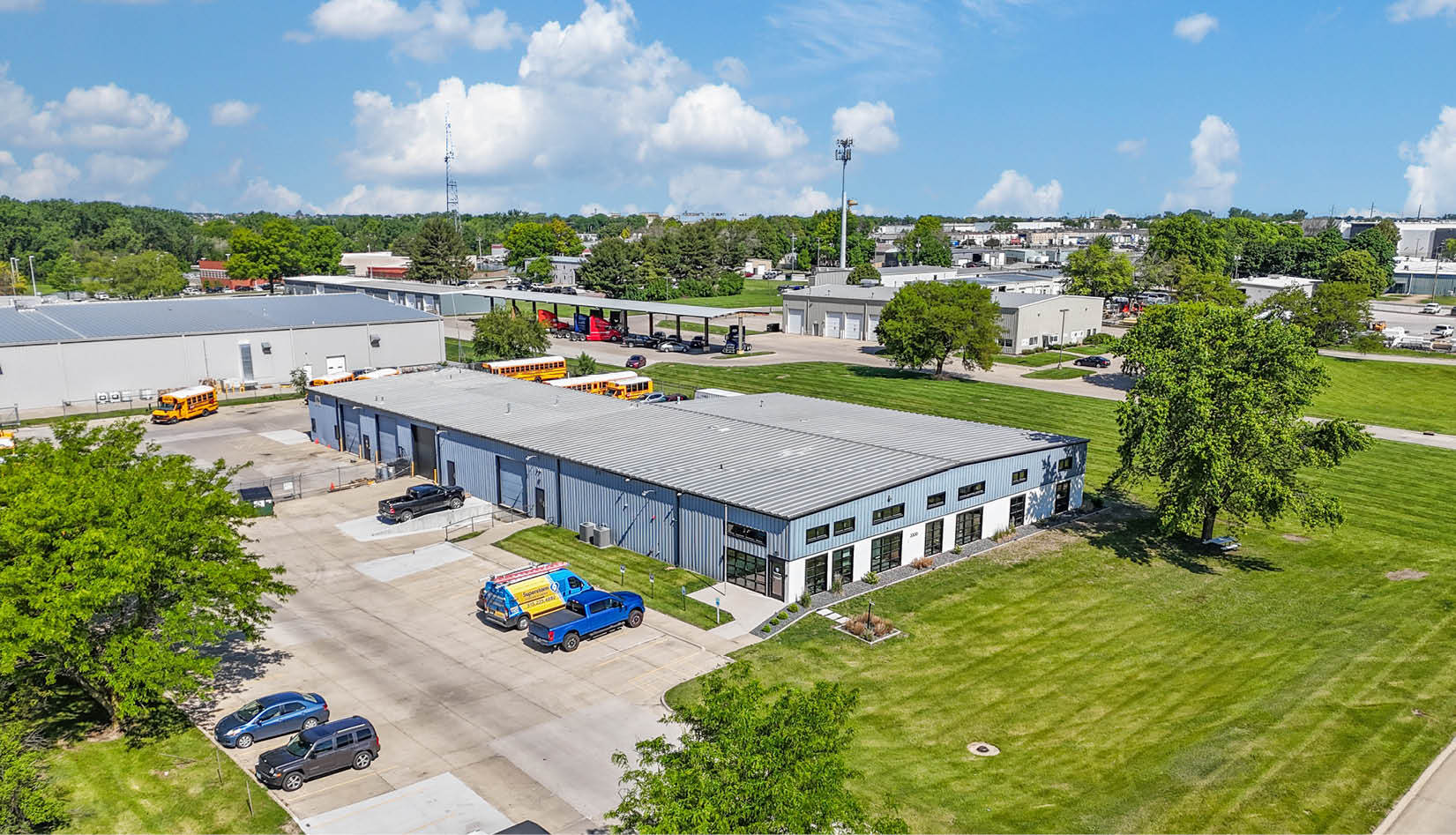 3300 NW 101st St, Urbandale, IA for sale Building Photo- Image 1 of 27
