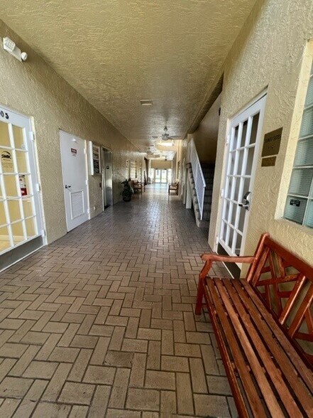 201 SW Port St Lucie Blvd, Port Saint Lucie, FL for lease - Building Photo - Image 3 of 35