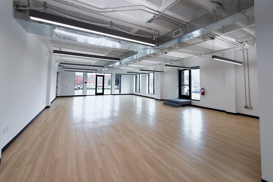 1111 Hawthorne Ln, Charlotte, NC à louer - Photo intérieure - Image 3 de 8