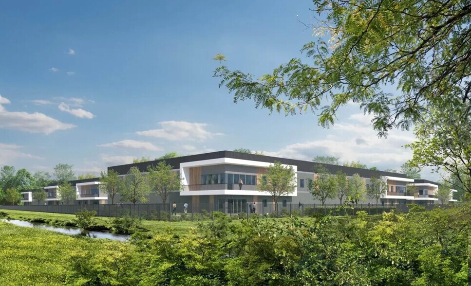 Sans Nom, Persan for sale - Building Photo - Image 1 of 3