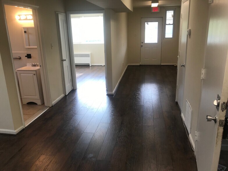 1017 University Blvd E, Silver Spring, MD à louer - Photo intérieure - Image 3 de 4