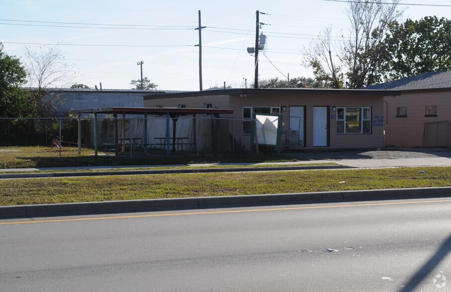 821 W King St, Cocoa, FL à vendre - Photo du bâtiment - Image 2 de 2