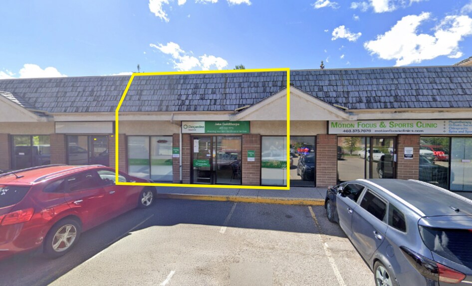 217 Hawksbrow Dr NW, Calgary, AB à louer Photo du bâtiment- Image 1 de 4