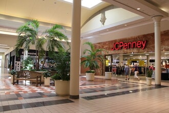 5953 W Park Ave, Houma, LA for lease Building Photo- Image 2 of 6