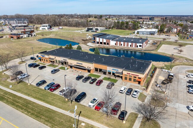 More details for 8711 Windsor Pky, Johnston, IA - Office for Sale