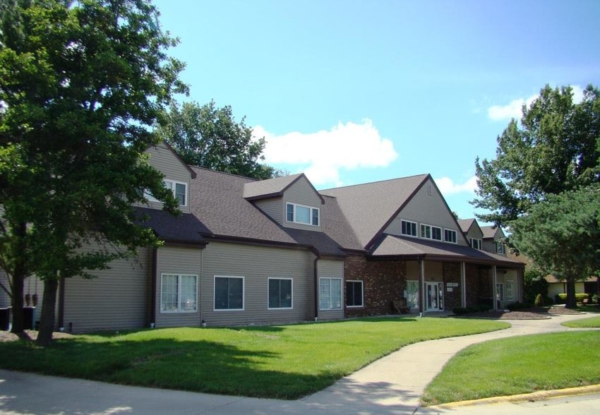 975 Durkin Dr, Springfield, IL à vendre - Photo du bâtiment - Image 2 de 2