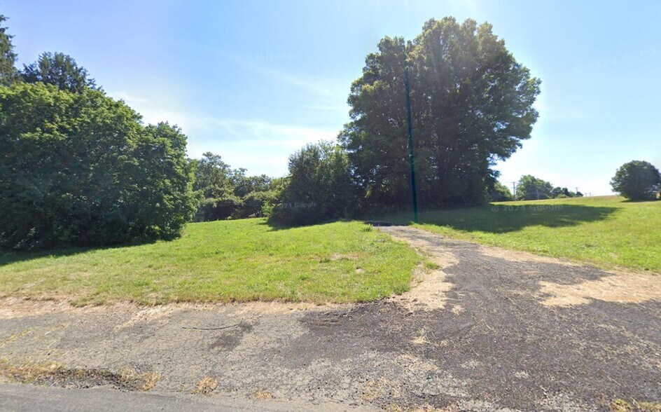 Norrisville Road, White Hall, MD à vendre - Photo du bâtiment - Image 3 de 3