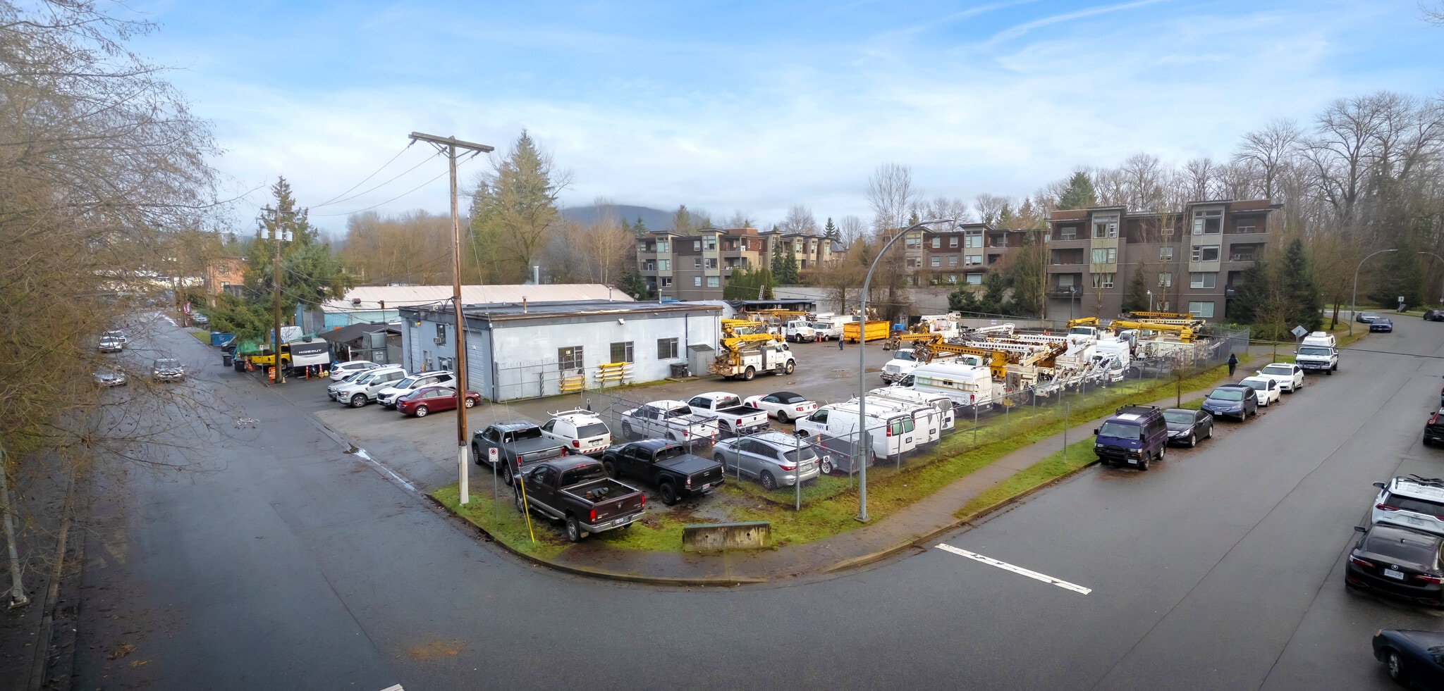 2620 Bedford St, Port Coquitlam, BC for lease Primary Photo- Image 1 of 5