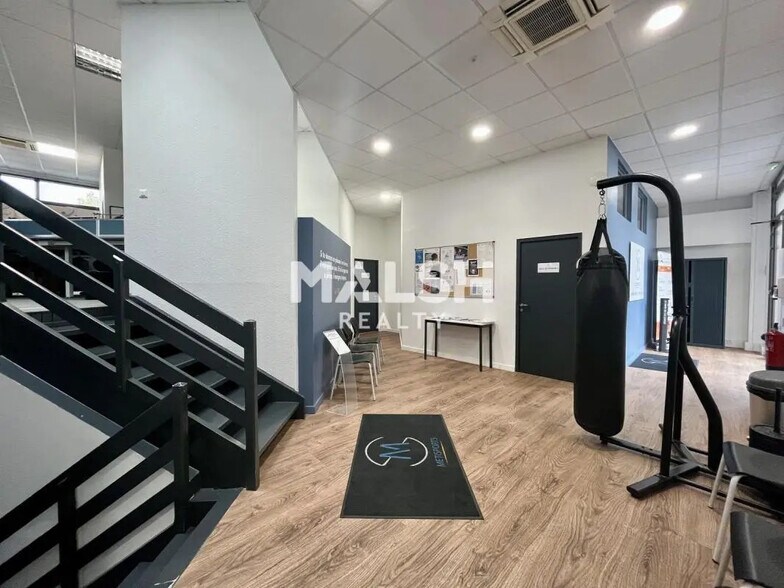 Bureau dans Bron à louer - Photo intérieure - Image 2 de 15