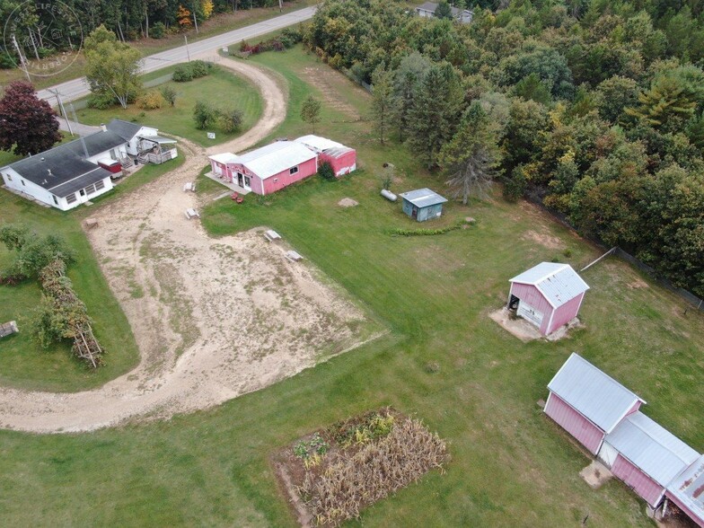 N3360 County Road Hh, Lyndon Station, WI à vendre - Photo principale - Image 1 de 1