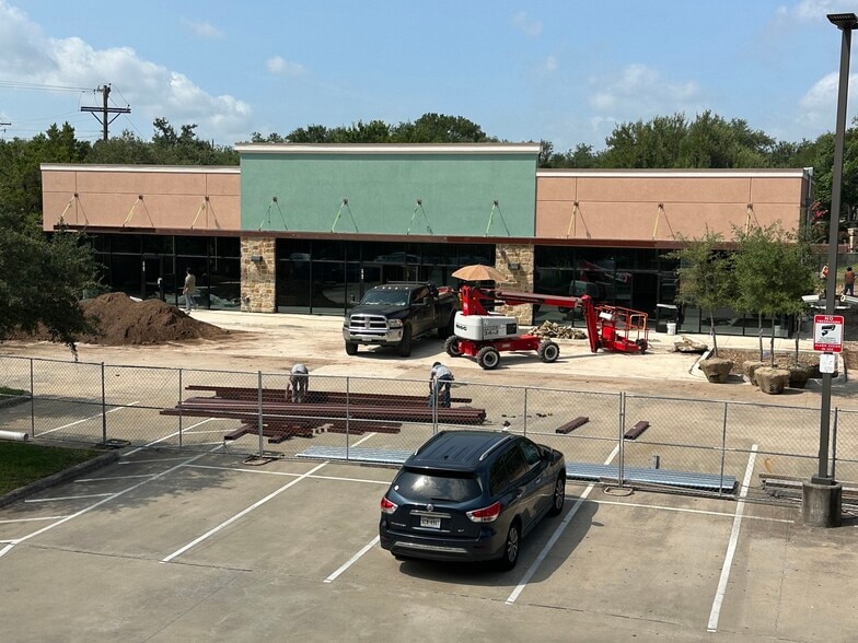 13642 N Highway 183, Austin, TX à louer - Photo du bâtiment - Image 3 de 4