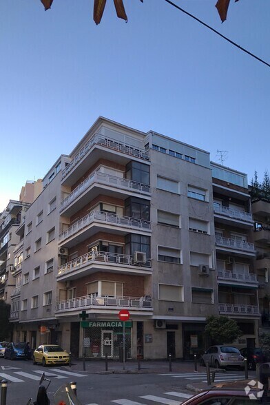 Calle Alonso Heredia, Madrid, Madrid à louer - Photo du bâtiment - Image 3 de 3