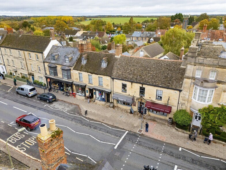 16-20 Oxford St, Woodstock à vendre - Photo du bâtiment - Image 2 de 21