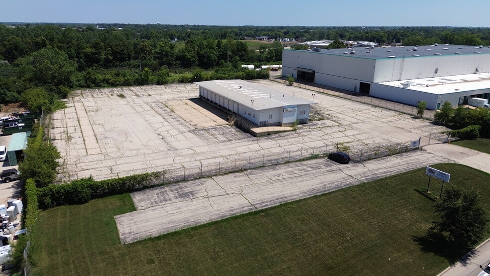 6650 N Industrial Rd, Milwaukee, WI for sale - Building Photo - Image 1 of 6