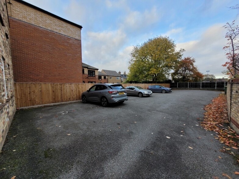 32 New Street, St Neots à louer - Photo du bâtiment - Image 2 de 2