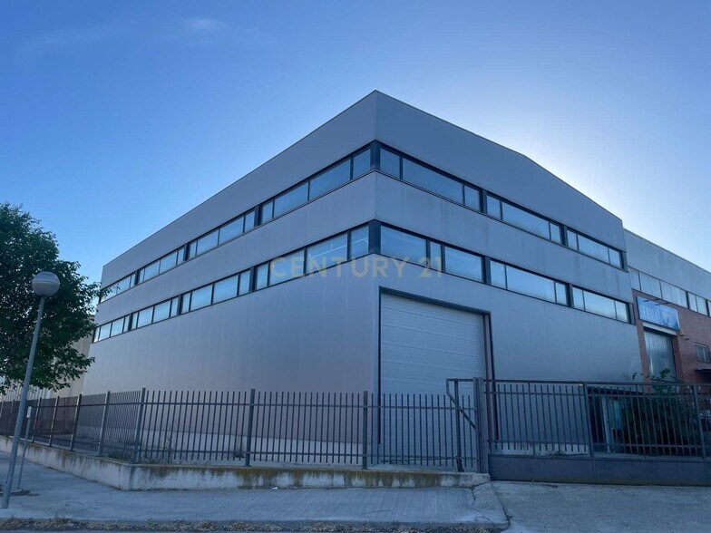 Industrial in Sant Llorenç d'Hortons, Barcelona for lease - Building Photo - Image 1 of 32