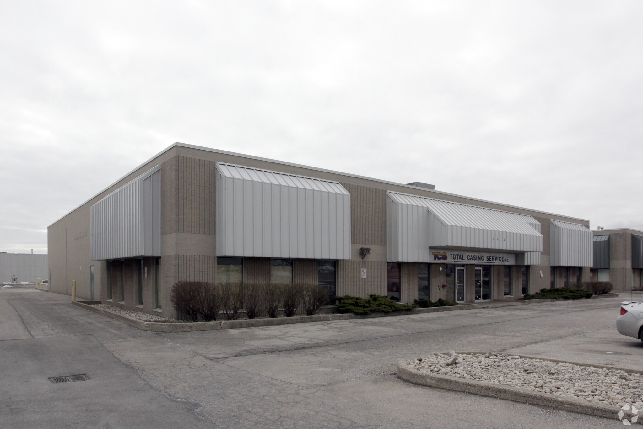 5510 Harvester Rd, Burlington, ON for sale Primary Photo- Image 1 of 1