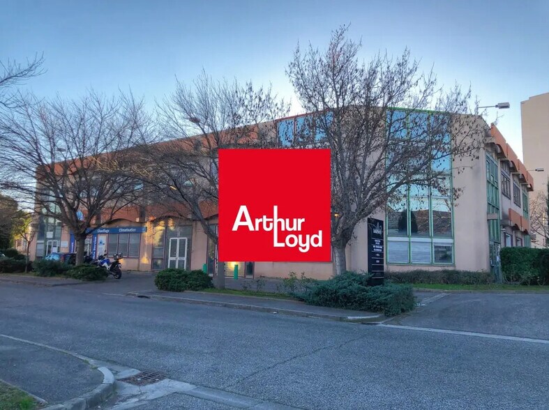 16 Boulevard Des Acieries, Marseille à louer - Photo du bâtiment - Image 1 de 1