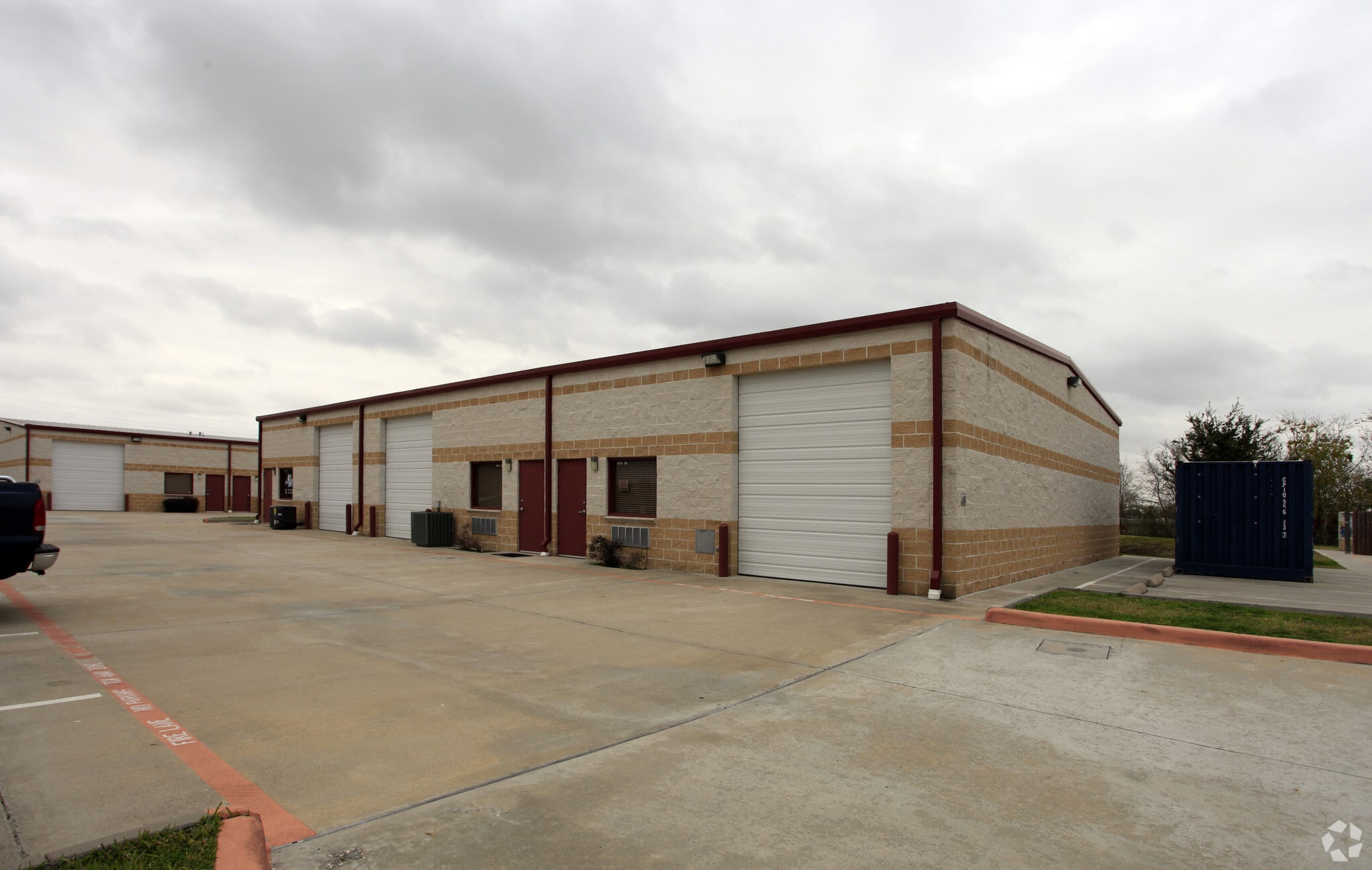 2911 E Broadway, Pearland, TX for lease Primary Photo- Image 1 of 4