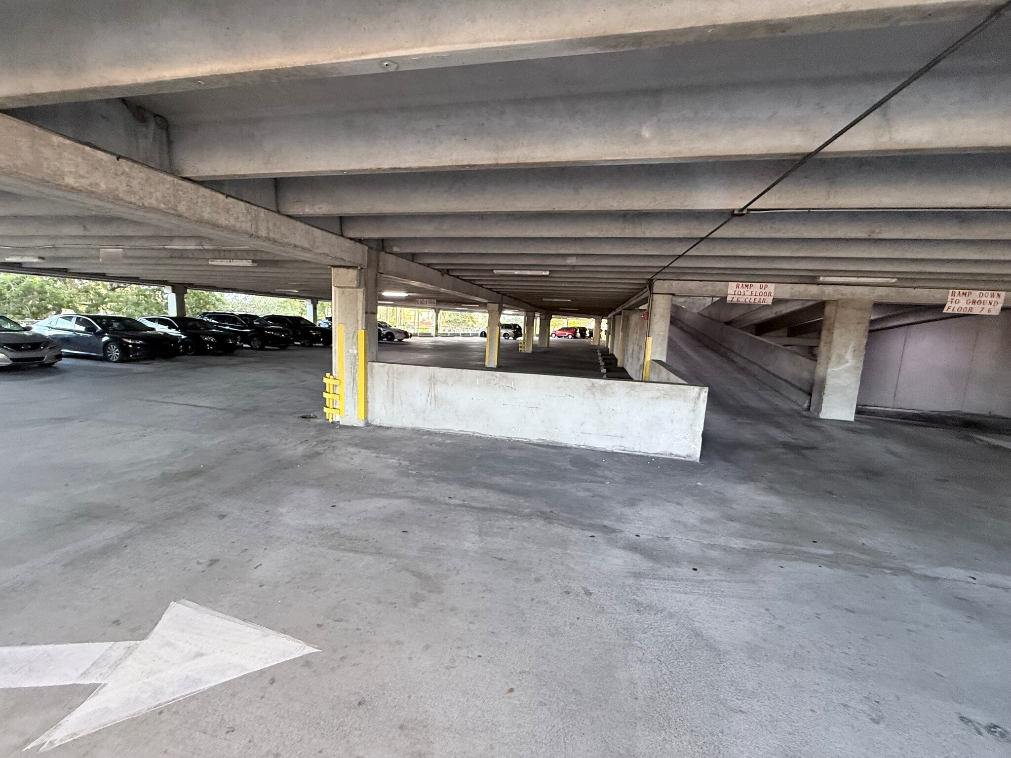 1000 W Pembroke Rd, Hallandale Beach, FL for lease Building Photo- Image 1 of 13