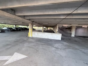 1000 W Pembroke Rd, Hallandale Beach, FL for lease Building Photo- Image 1 of 13