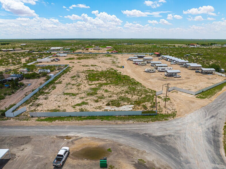 4967 S Arizona St, Monahans, TX for sale - Building Photo - Image 3 of 8