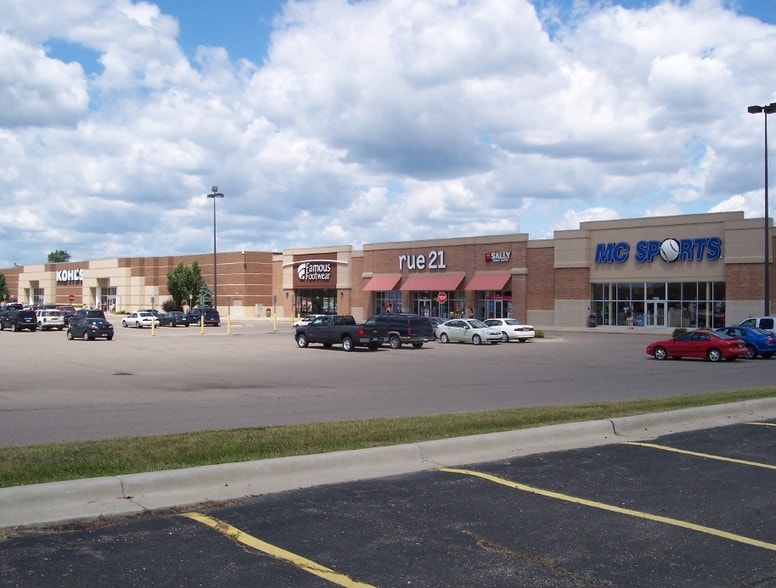 1776-1880 Demille Rd, Lapeer, MI for lease - Primary Photo - Image 2 of 6