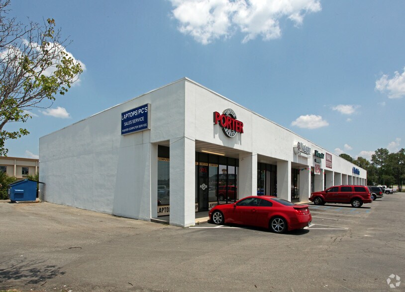 3658 Airport Blvd, Mobile, AL à louer - Photo du bâtiment - Image 3 de 11