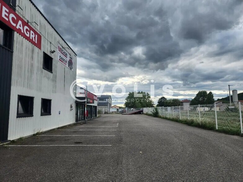 65 Route De Meyssiez, Moidieu-Détourbe à vendre - Photo du bâtiment - Image 2 de 32