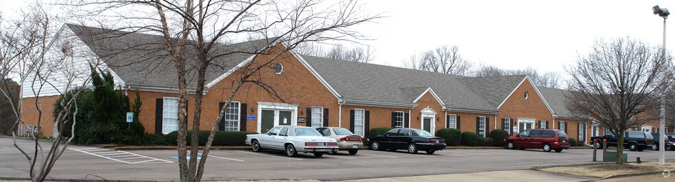 5289-5299 Mendenhall Park Plz, Memphis, TN for sale - Building Photo - Image 3 of 23