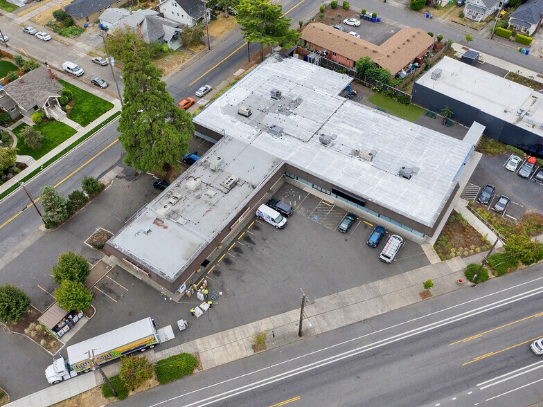 6130-6144 SE Foster Rd, Portland, OR à louer - Photo principale - Image 3 de 13