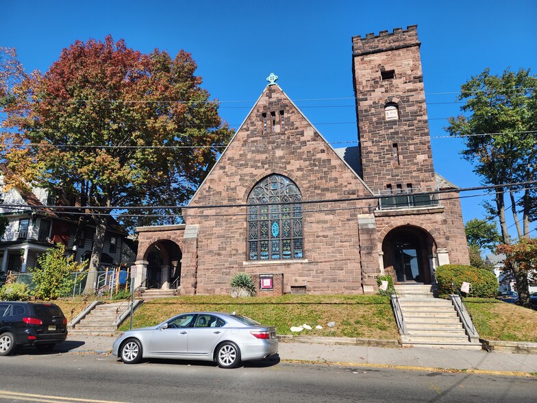 433 Park Ave, Paterson, NJ à vendre - Photo du bâtiment - Image 3 de 8