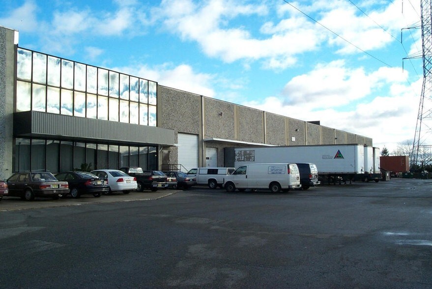 41-49 Executive Ave, Edison, NJ for lease - Building Photo - Image 2 of 4