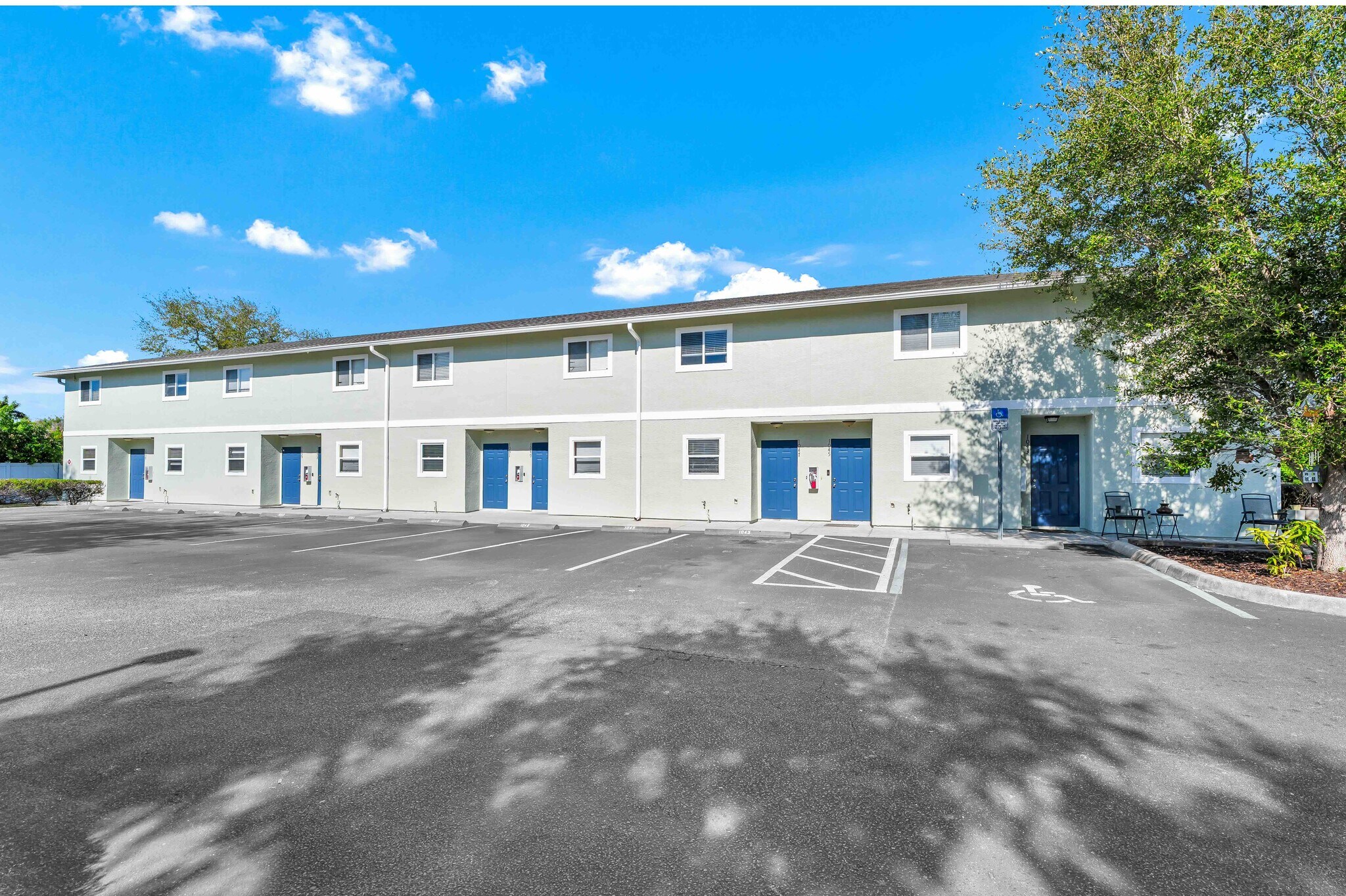 1007 W 57th Ave W, Bradenton, FL à vendre Photo principale- Image 1 de 17