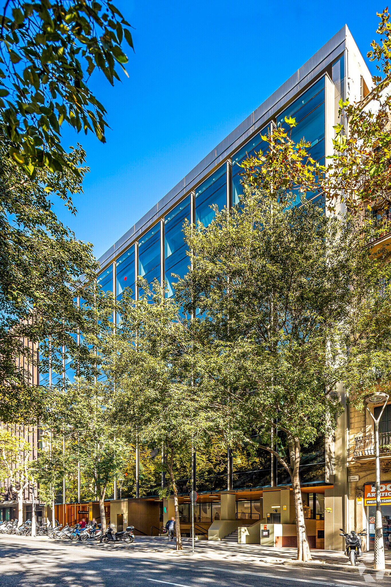 Carrer d'Aribau, 198, Barcelona, Barcelona for lease Primary Photo- Image 1 of 3