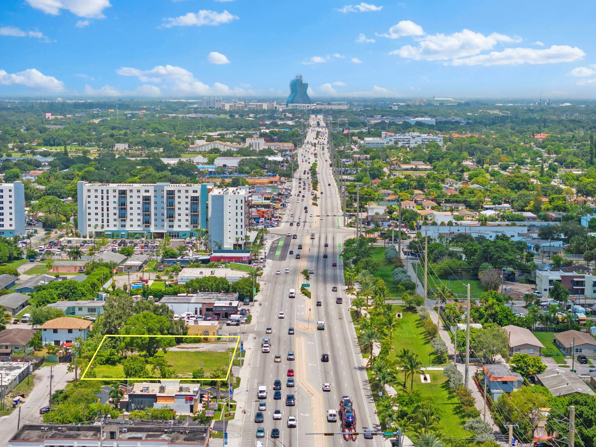 524 N State Road 7, Hollywood, FL à vendre Photo du bâtiment- Image 1 de 5