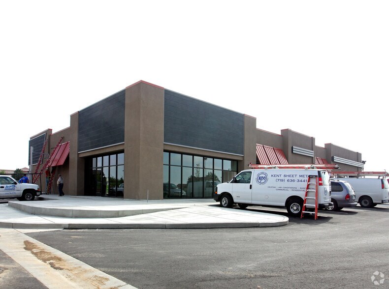 6825-6835 Mesa Ridge Pky, Fountain, CO for lease - Building Photo - Image 2 of 9