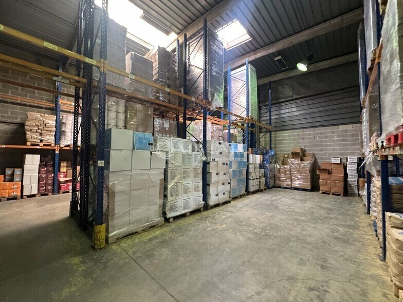 Local d'activités dans Sarcelles à vendre - Photo du bâtiment - Image 2 de 7