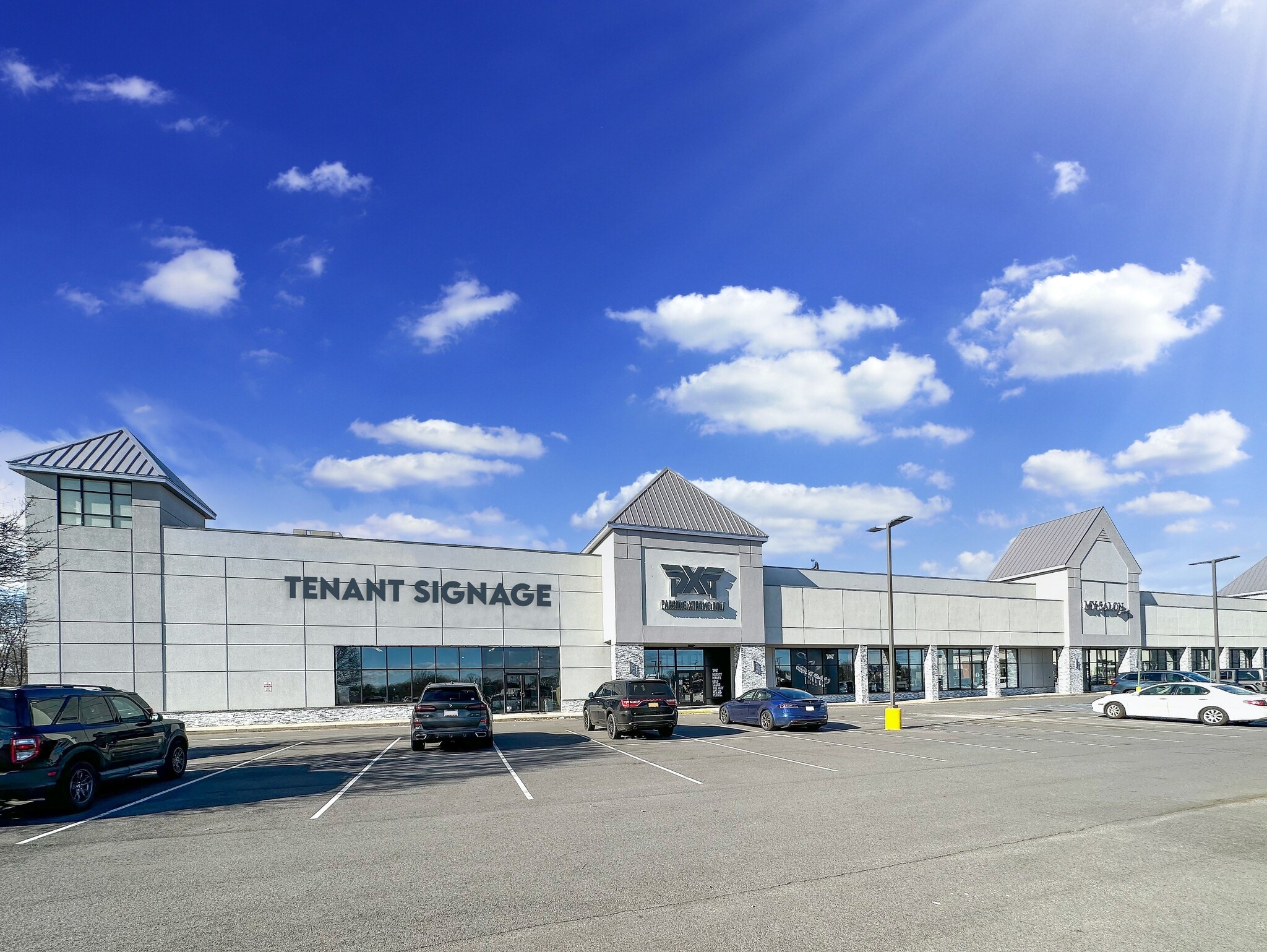 71-110 Nardozzi Pl, New Rochelle, NY à louer Photo du bâtiment- Image 1 de 2