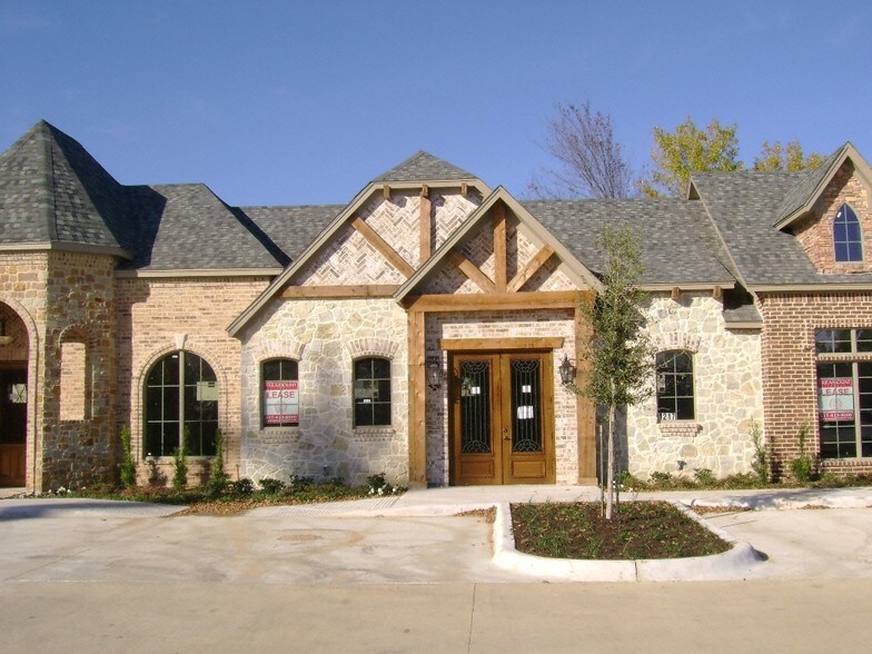 1217 Florida Dr, Arlington, TX à louer - Photo du bâtiment - Image 2 de 62